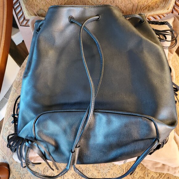 Victoria Secret Faux Leather Black Bucket Back Pack/Shoulder Bag - Picture 4 of 10